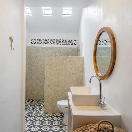 The Monroe Luxury 3-Bedroom Villa With Private Pool In Central Seminyak 900M To The Beach Exterior photo