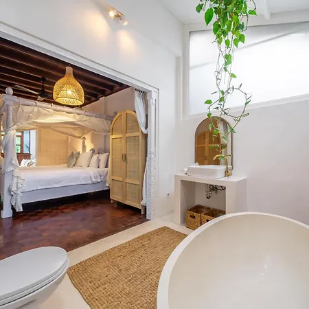 The Monroe Luxury 3-Bedroom Villa With Private Pool In Central Seminyak 900M To The Beach Exterior photo