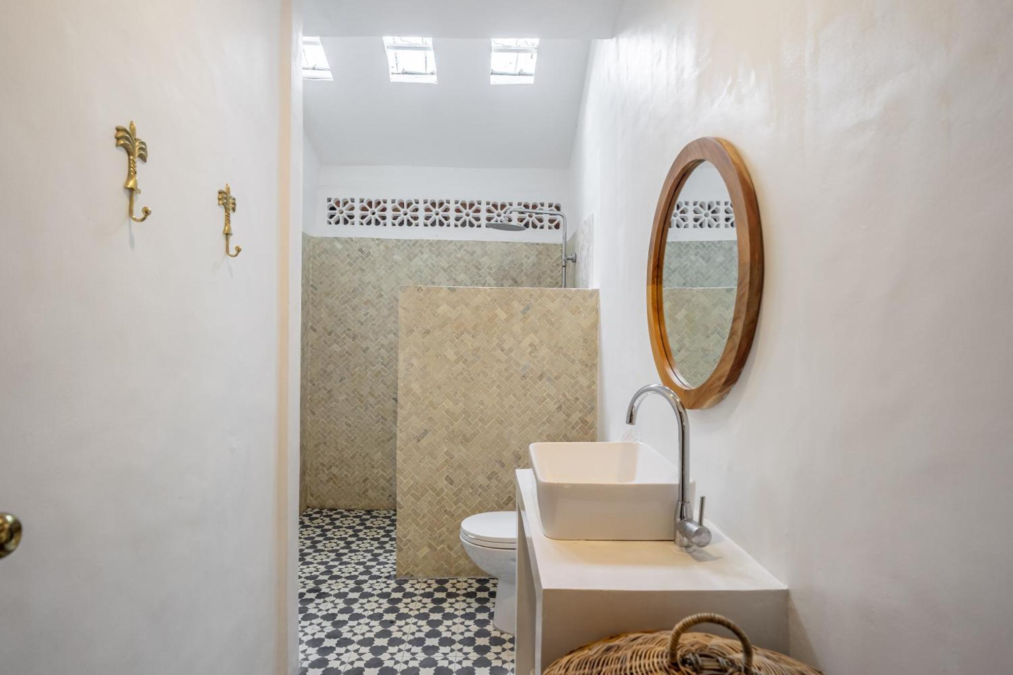 The Monroe Luxury 3-bedroom With Private Pool In 900m To The