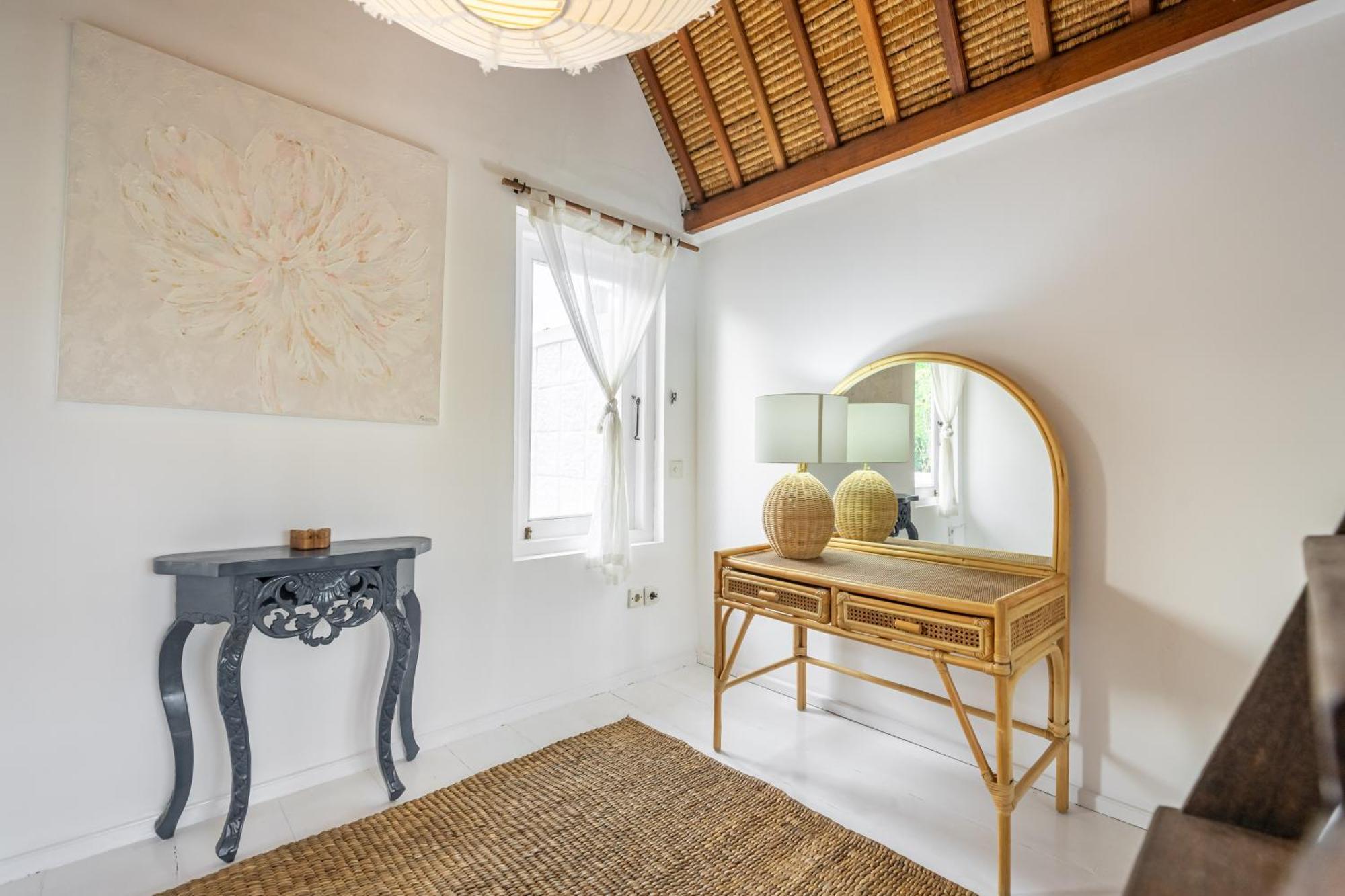 Villa The Monroe Luxury 3-bedroom With Private Pool In 900m To The Seminyak