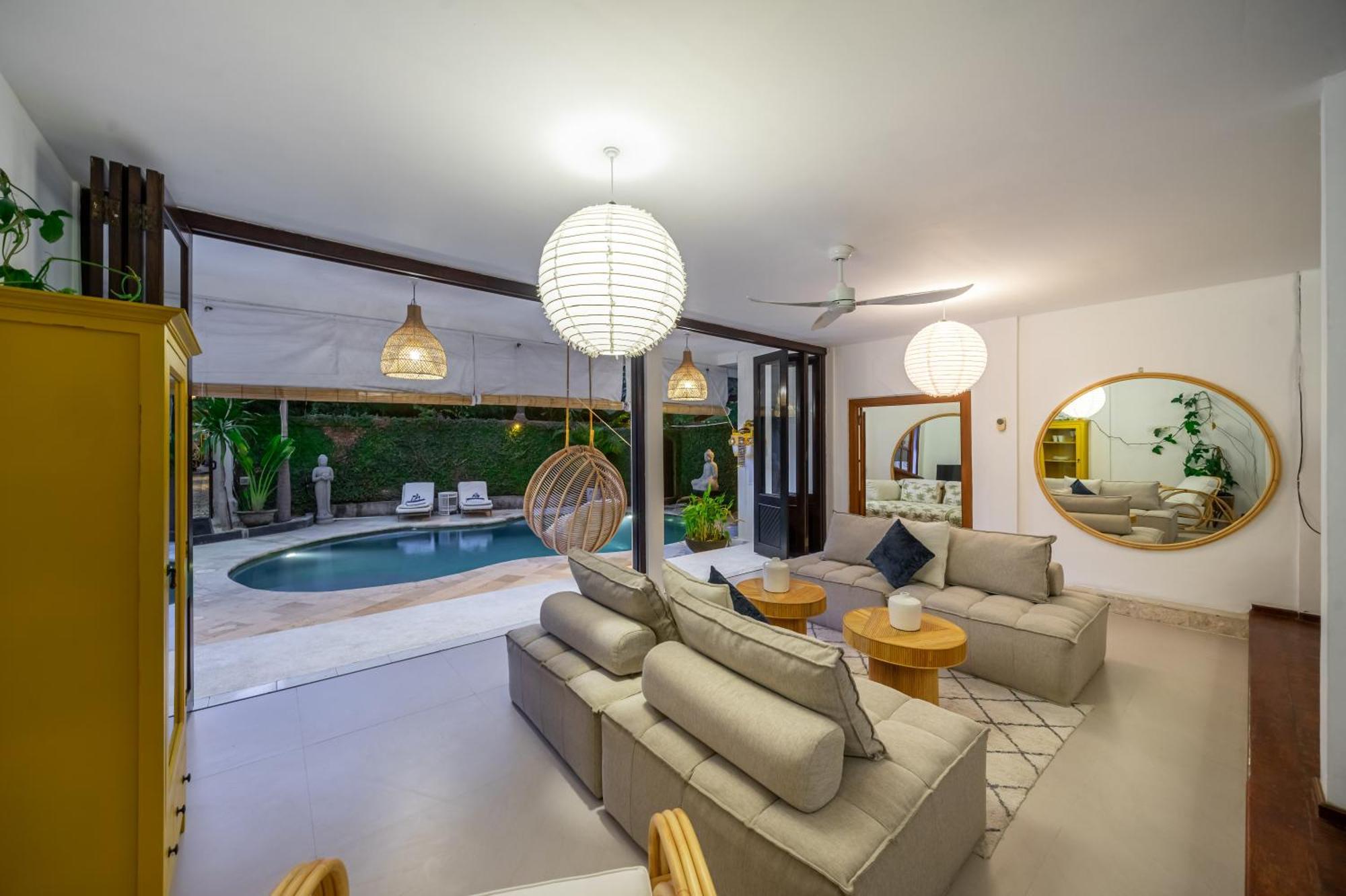 The Monroe Luxury 3-bedroom With Private Pool In 900m To The Villa